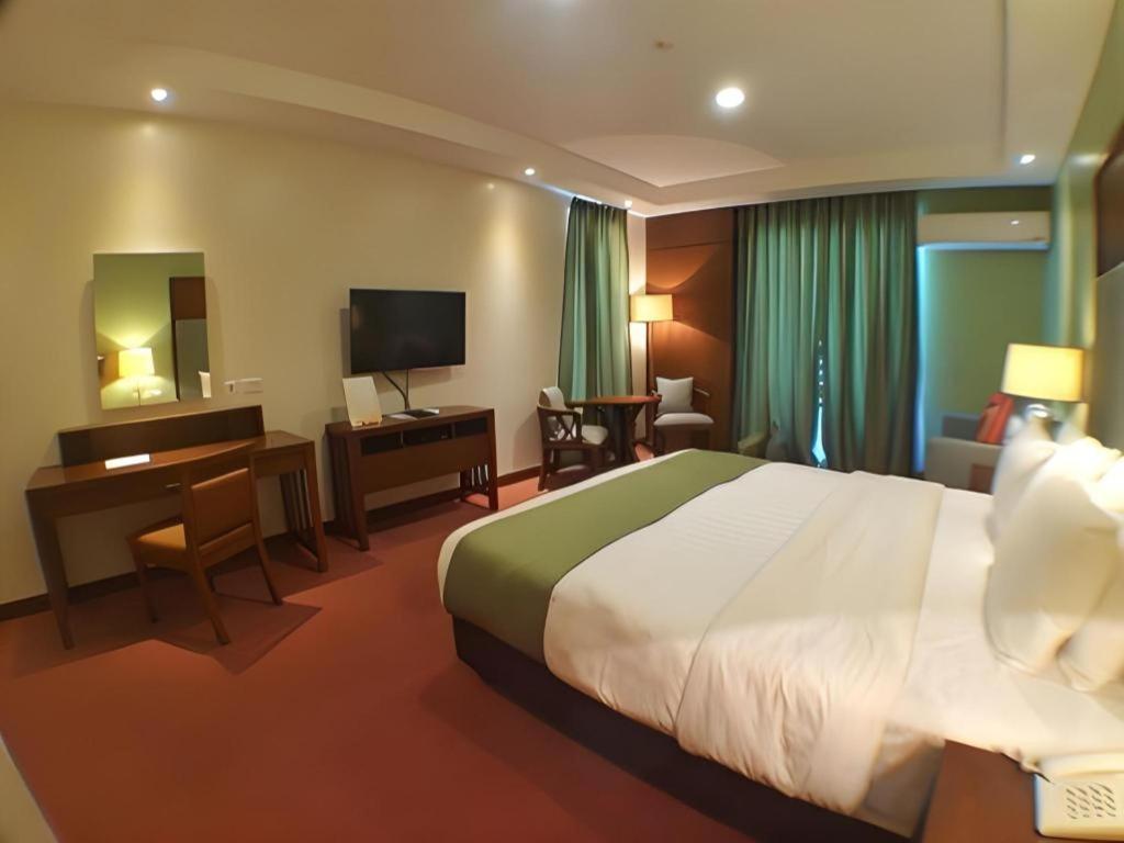 Mansion Garden Hotel Olongapo Εξωτερικό φωτογραφία