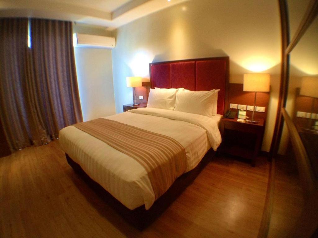 Mansion Garden Hotel Olongapo Εξωτερικό φωτογραφία