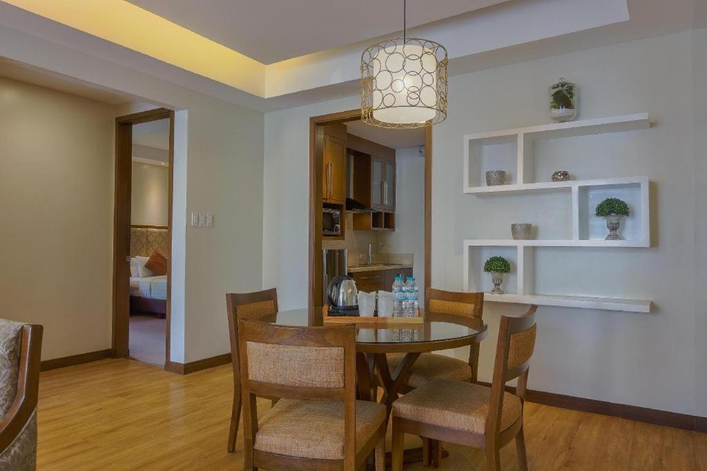 Mansion Garden Hotel Olongapo Εξωτερικό φωτογραφία